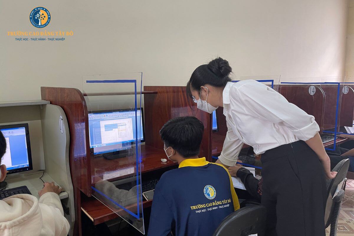 Trường Ứng dụng phần mềm