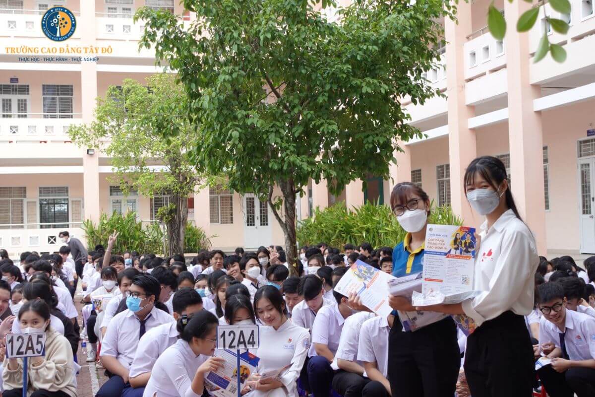 caodangtaydo.edu.vn_ hoạt động hướng nghiệp 2023