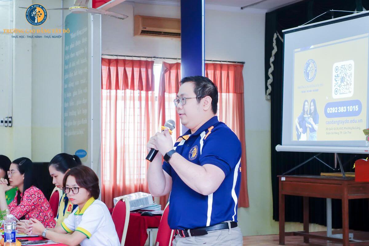 Hoạt động sinh vi&ecirc;n