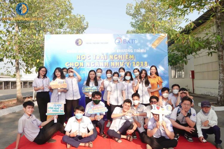 Học trải nghiệm - Chọn ng&agrave;nh như &yacute; Cần Thơ