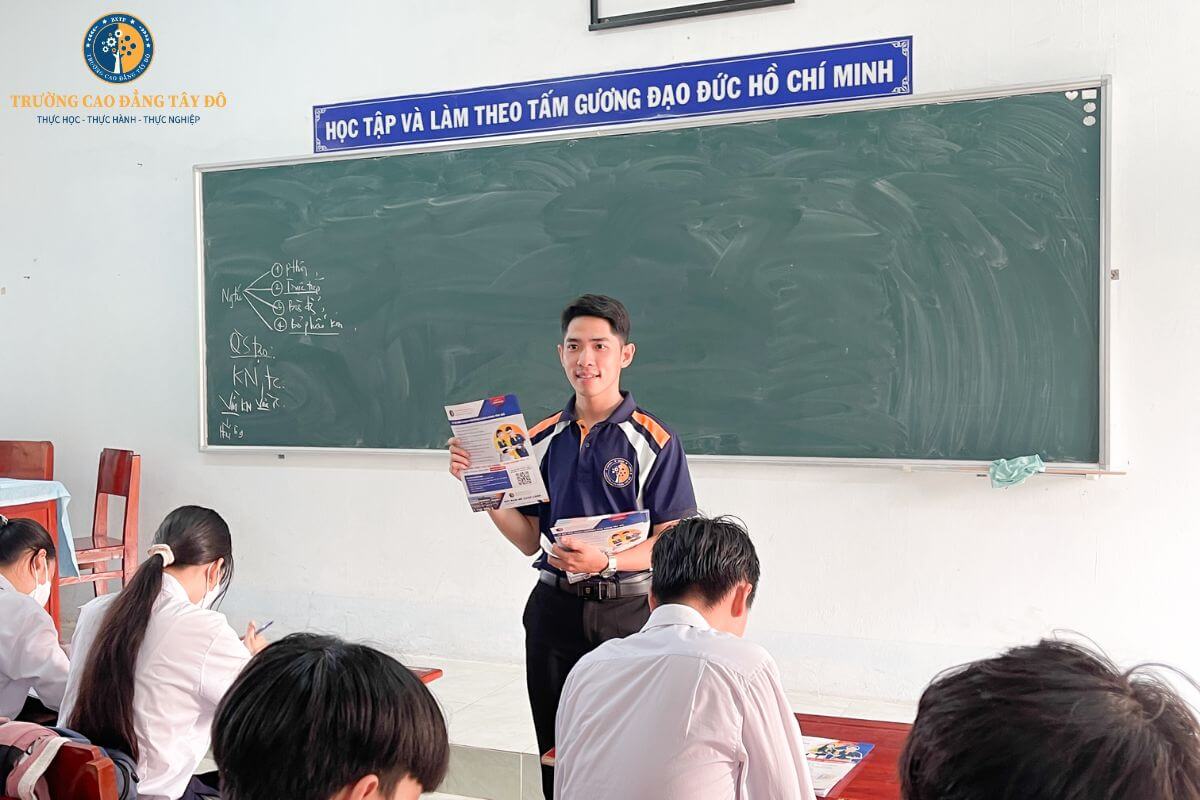 Tour tuyển sinh Cao đẳng Tây Đô