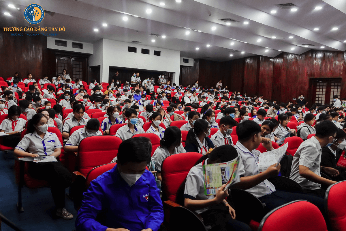 caodangtaydo.edu.vn_Ngày hội tư vấn hướng nghiệp