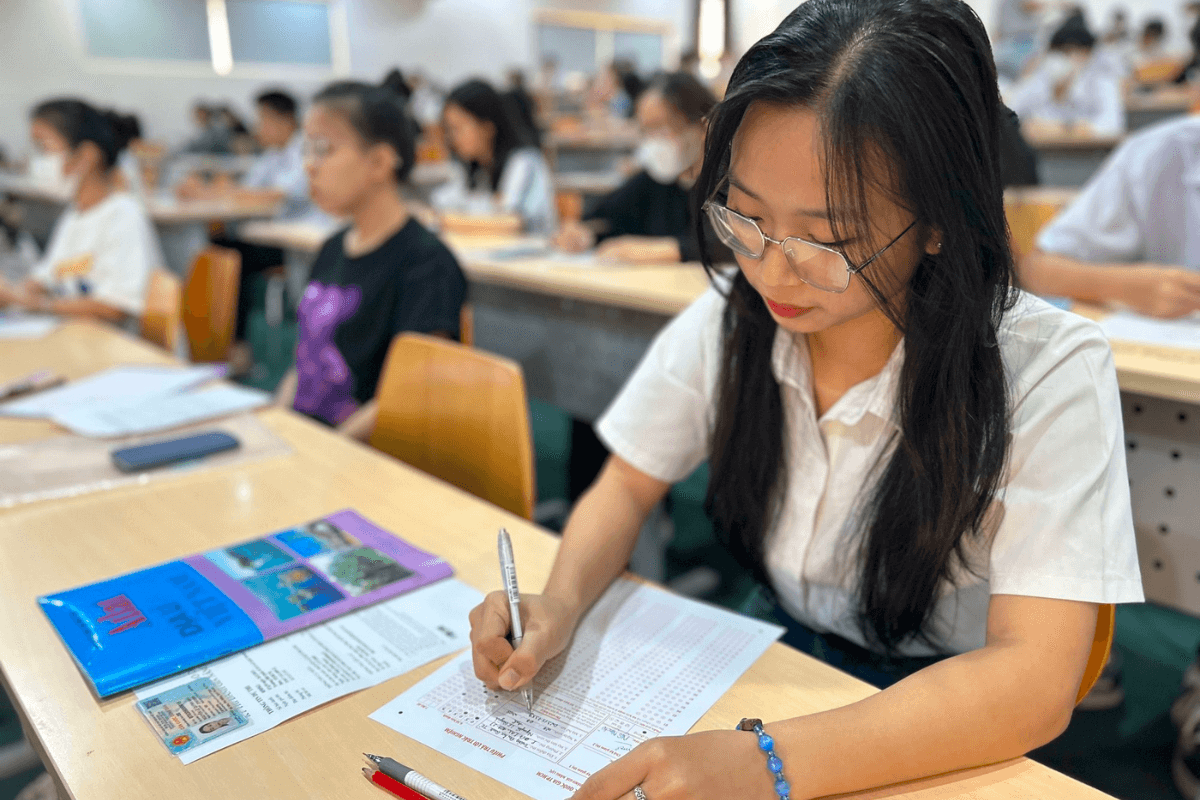 thi tuyển hay xét tuyển