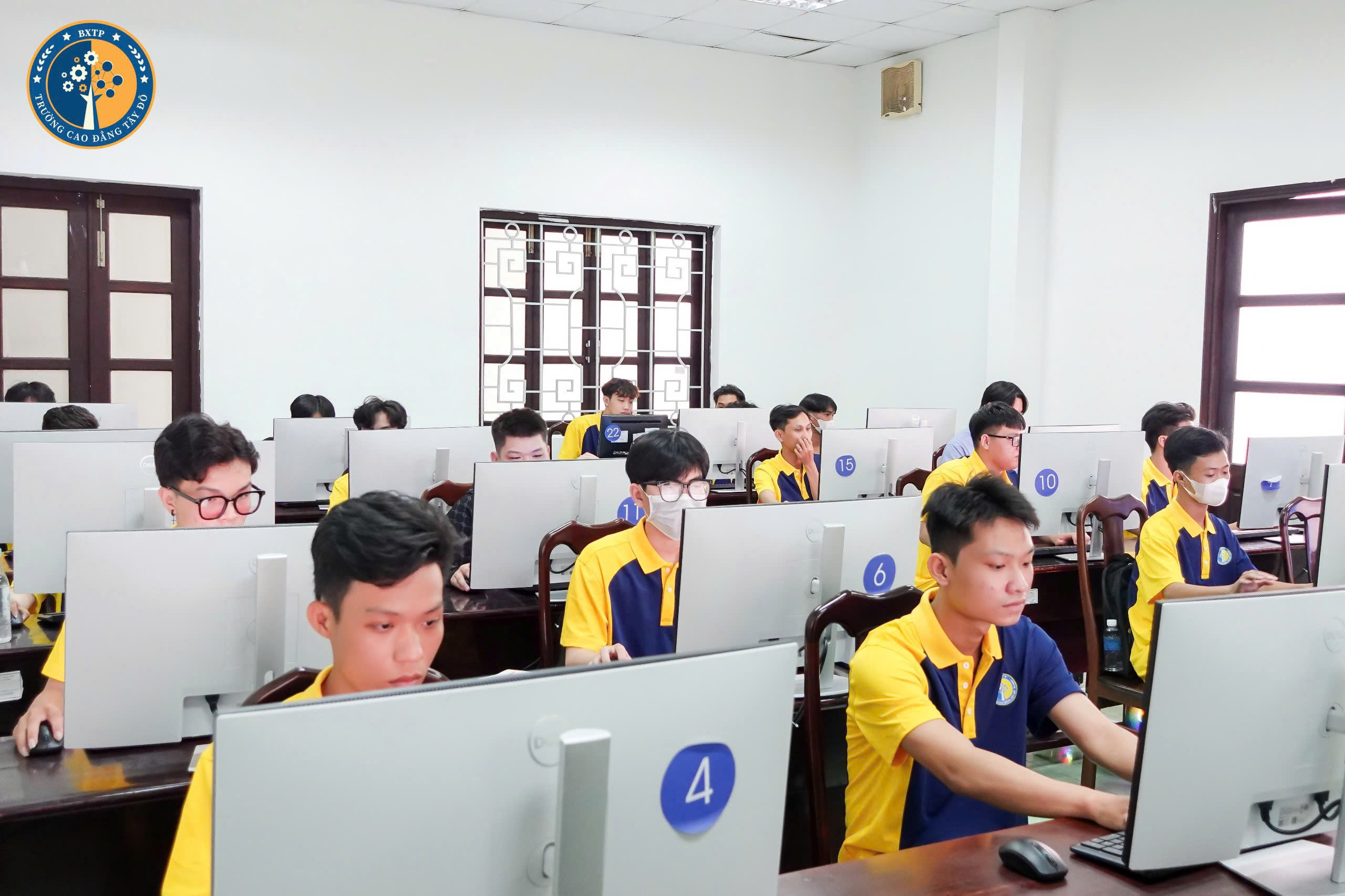 Lập trình web Cao đẳng Tây Đô
