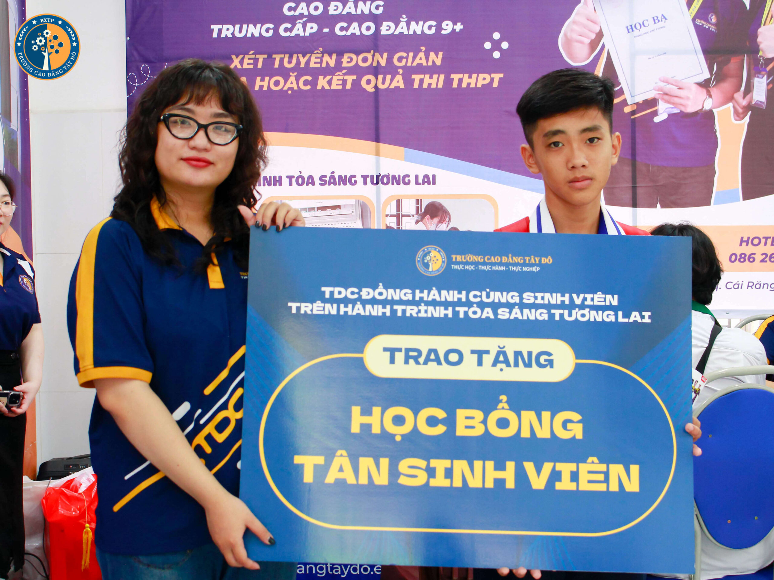 Khởi Hành Chuyến Xe Hướng Nghiệp Đi Đến “Hành trình tỏa sáng tương lai cùng TDC” năm 2024