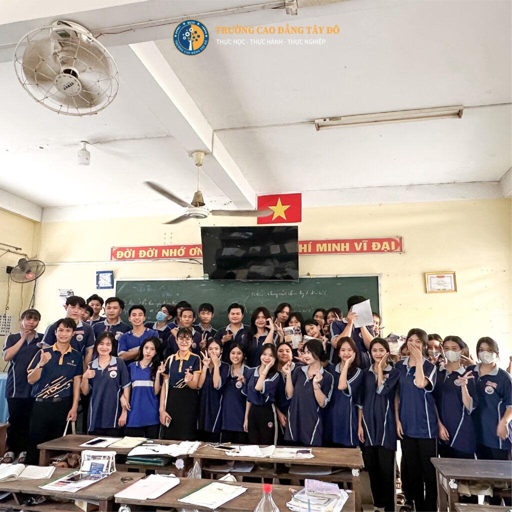 hướng nghiệp 2025