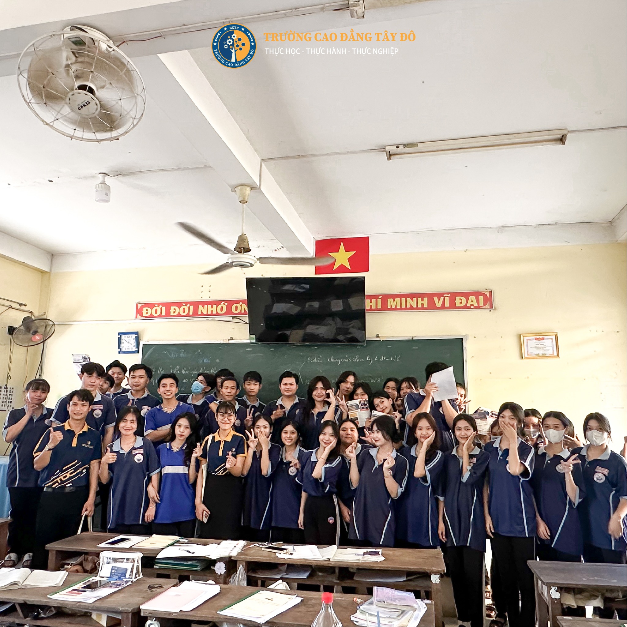 Khởi Hành Chuyến Xe Hướng Nghiệp Đi Đến “Hành trình tỏa sáng tương lai cùng TDC” năm 2024