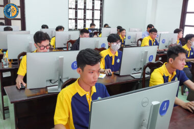 N&ecirc;n Học C&ocirc;ng Nghệ Th&ocirc;ng Tin Ở Đ&acirc;u Uy T&iacute;n Tại Cần Thơ