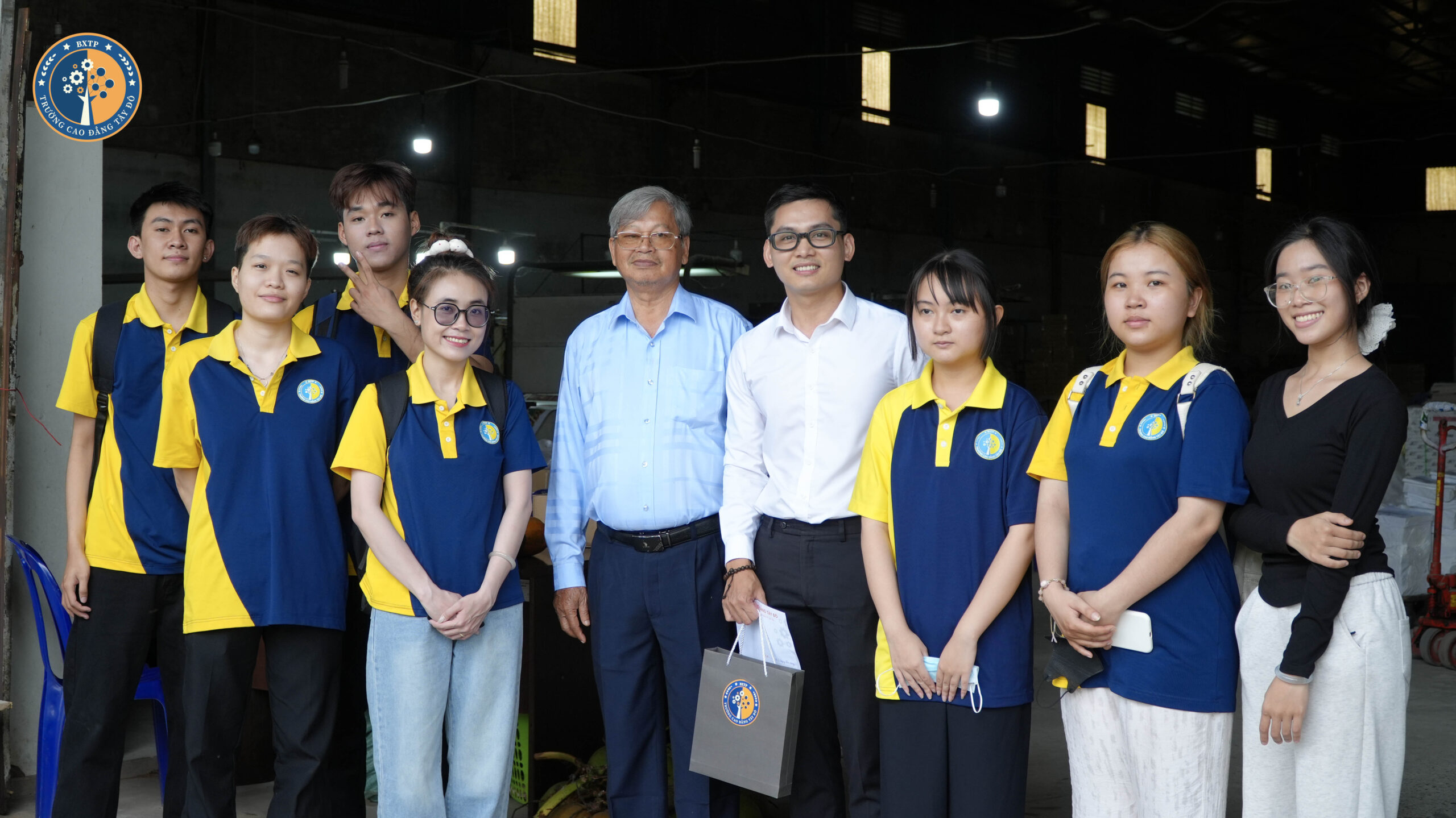 tham quan doanh nghiệp