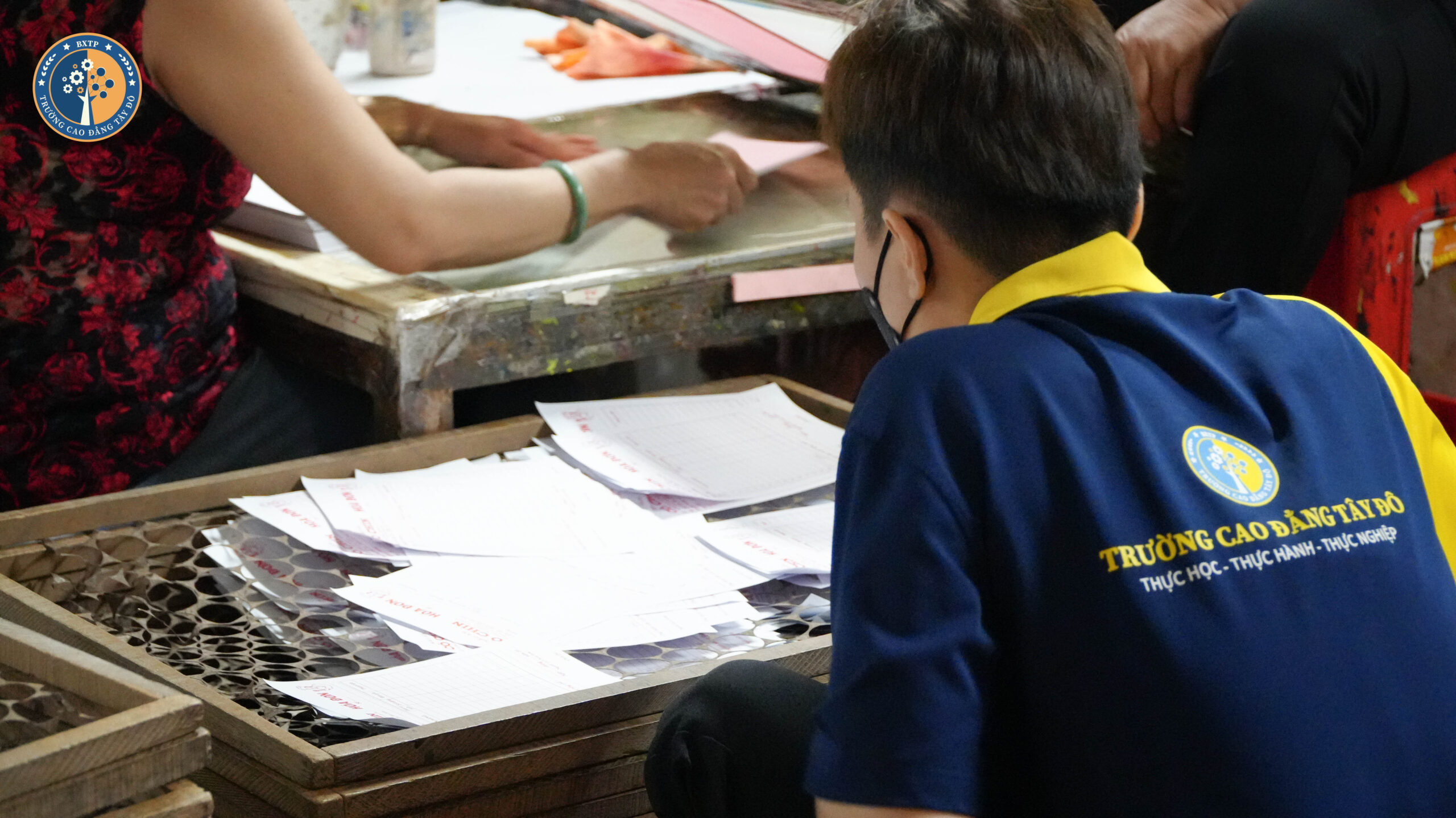 Sinh vi&ecirc;n Cao đẳng T&acirc;y Đ&ocirc; tham quan doanh nghiệp:  KHI L&Yacute; THUYẾT CHẠM ĐẾN THỰC TẾ