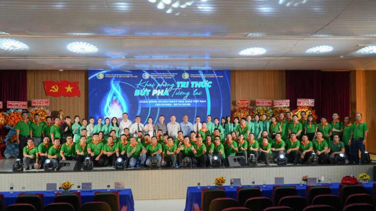 Lễ Tri ân Ngày Nhà Giáo Việt Nam 20/11: Khai phóng tri thức – Bứt phá tương lai