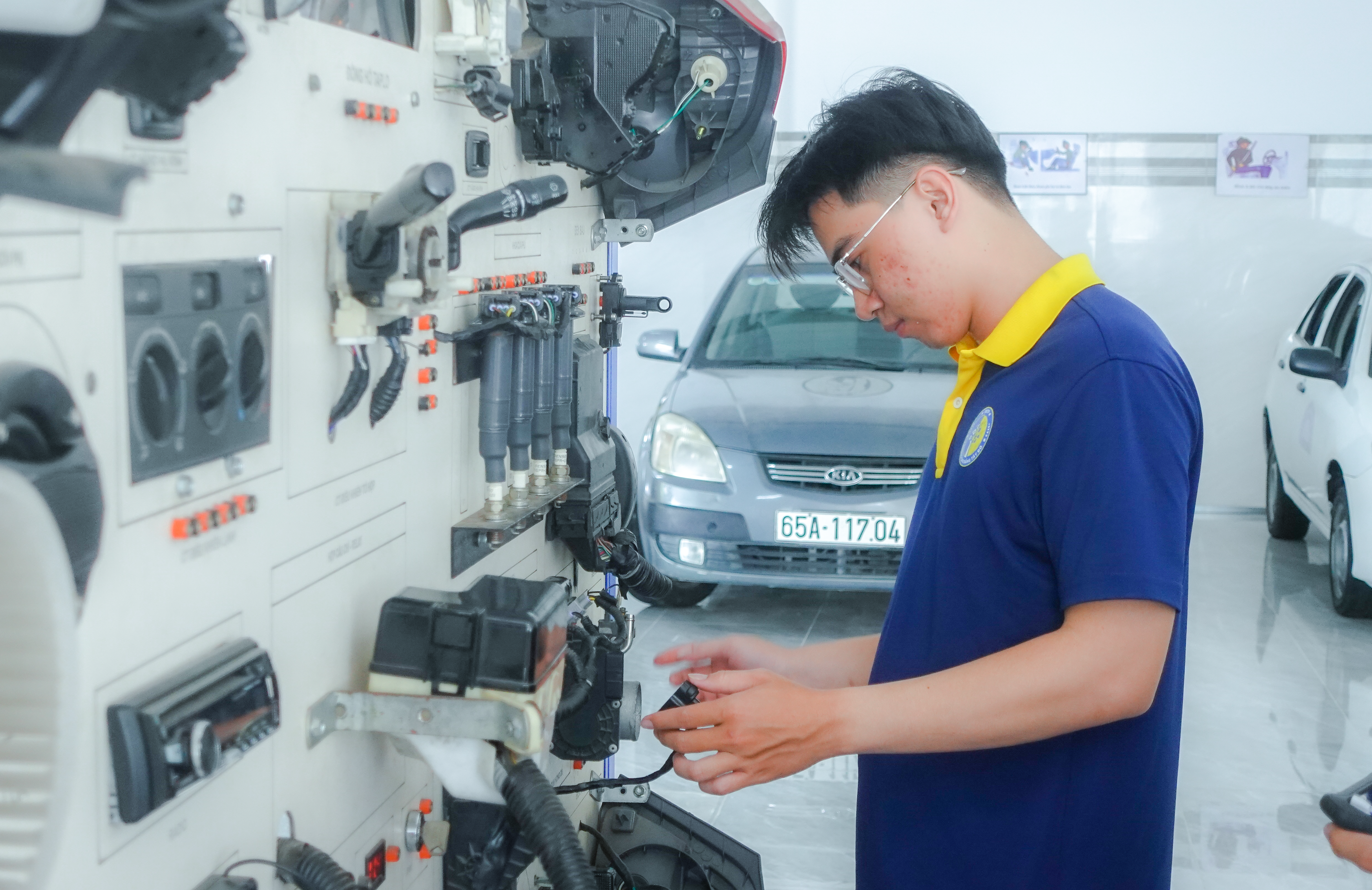 Kh&oacute;a Bảo tr&igrave; v&agrave; Sửa chữa &ocirc; t&ocirc;