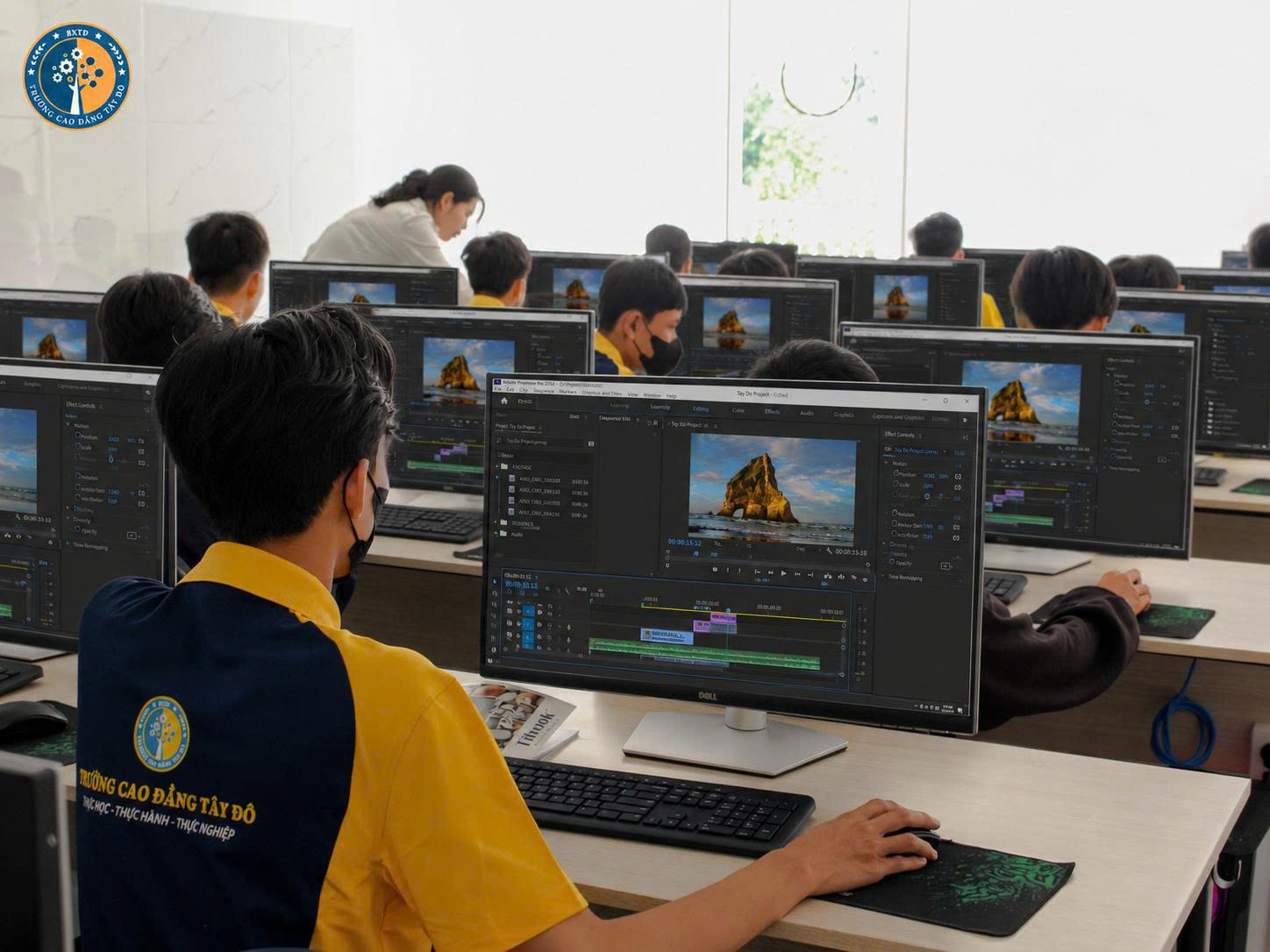 Adobe Premiere & After Effects: Dựng video căn bản