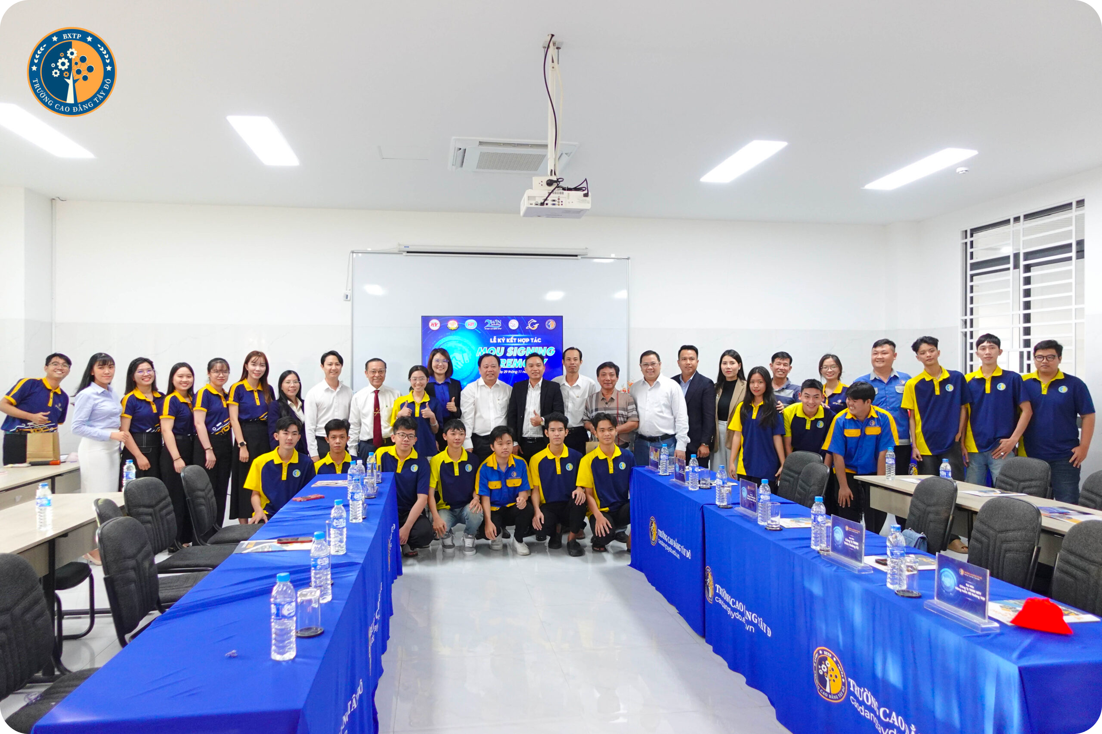 Đối t&aacute;c – Doanh nghiệp