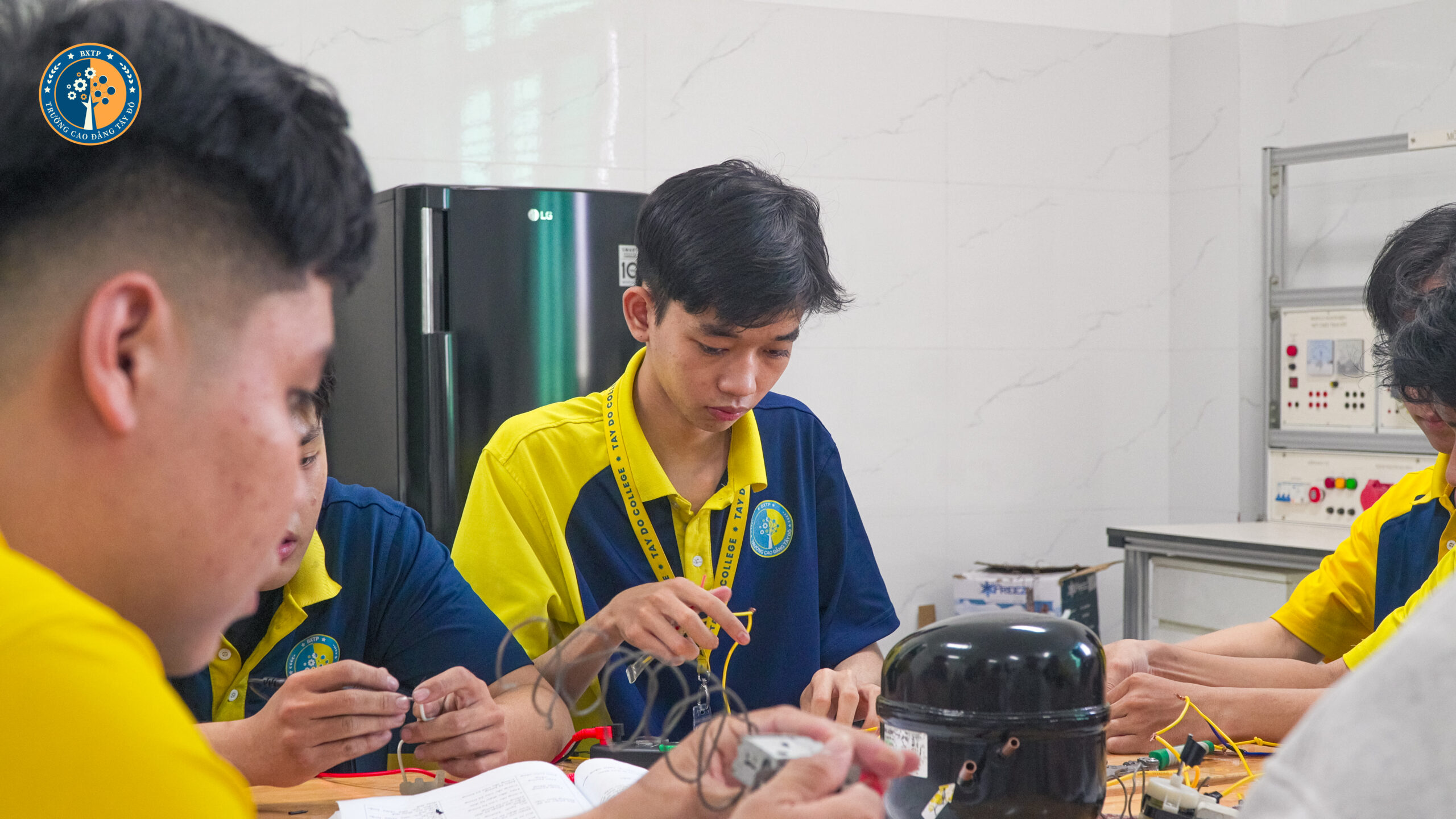 Học Ph&iacute; Kỹ Thuật M&aacute;y Lạnh V&agrave; Điều H&ograve;a Kh&ocirc;ng Kh&iacute; Tại Cần Thơ C&oacute; Cao Kh&ocirc;ng?