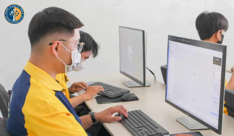 Xin Việc Ngành Công Nghệ Thông Tin Tại Cần Thơ Có Dễ Không? Cơ Hội Việc Làm Rộng Mở Trong Thời Đại Số 2026