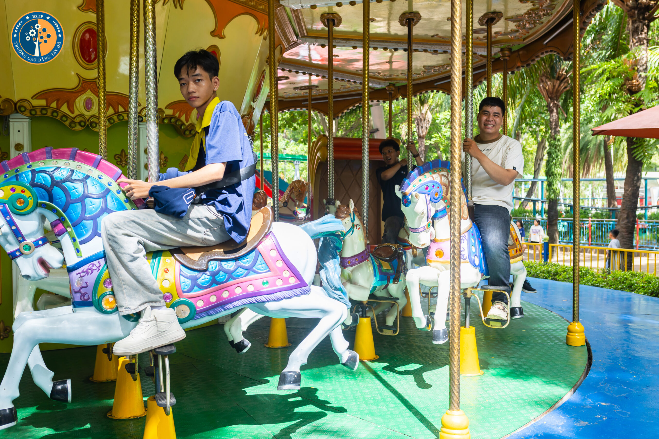 Sinh vi&ecirc;n Cao đẳng T&acirc;y Đ&ocirc; tham quan, học tập tại Đầm Sen