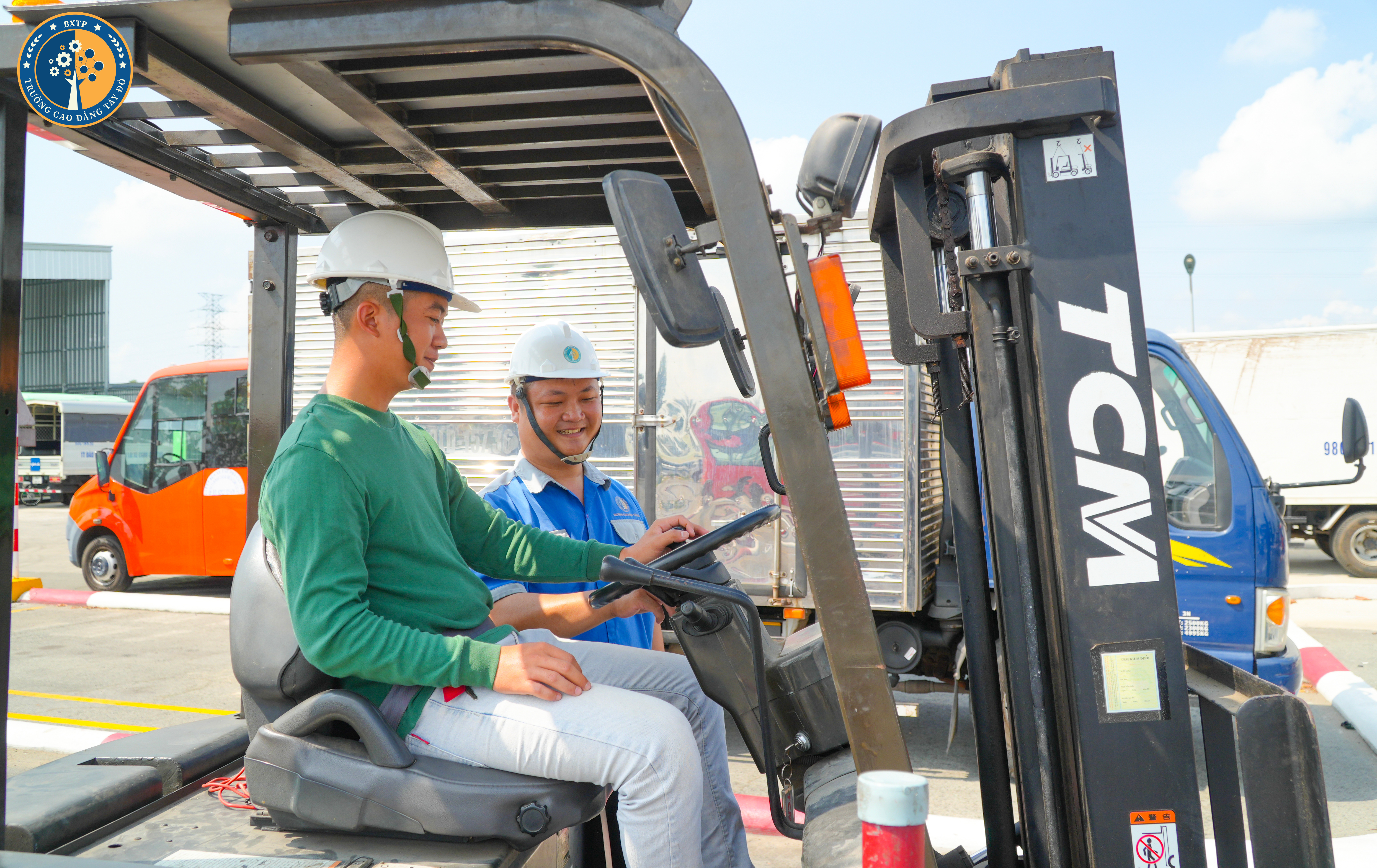 Học Ph&iacute; Kh&oacute;a Học Vận H&agrave;nh Xe N&acirc;ng Tại Cần Thơ Mới Nhất 2026