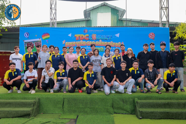 Hoạt động sinh viên Trường Cao đẳng Tây Đô – Một ngày lăn xả hết cỡ tại Khu du lịch sinh thái Ông Đề
