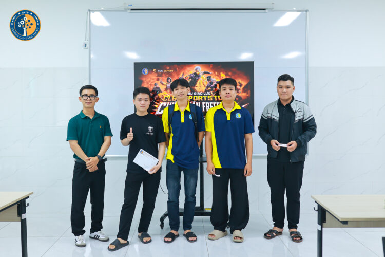 CLB TDC Esports Bùng Nổ Với Giải Đấu Chiến Thần Free Fire – Đấu Trường Sinh Tồn