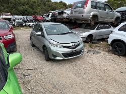 View Auto part Grille Toyota Yaris 2011