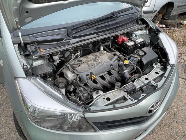 View Auto part Grille Toyota Yaris 2011