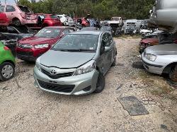 View Auto part Grille Toyota Yaris 2011