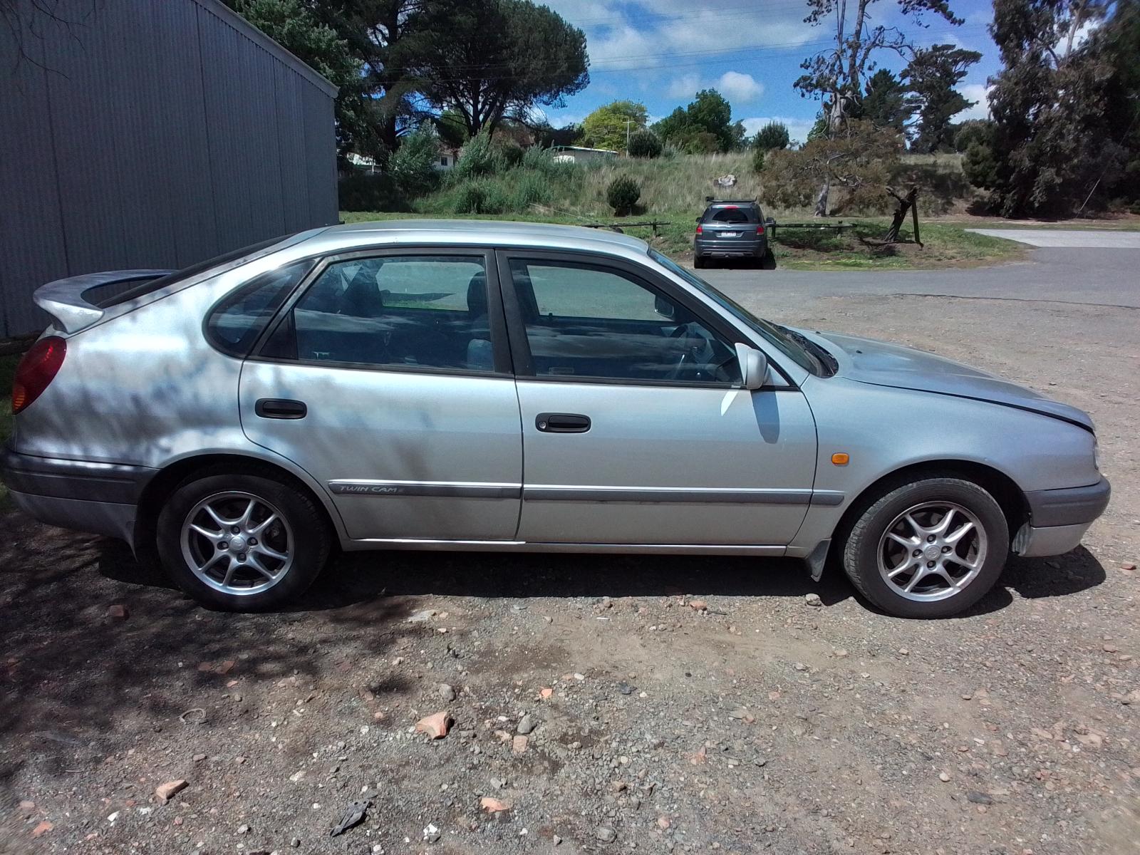 View Auto part Right Indicator/Fog/Side Toyota Corolla 1999