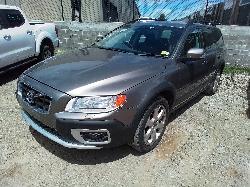 View Auto part A/C Compressor Volvo Xc70 2010