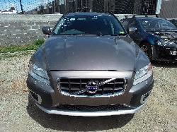 View Auto part A/C Compressor Volvo Xc70 2010