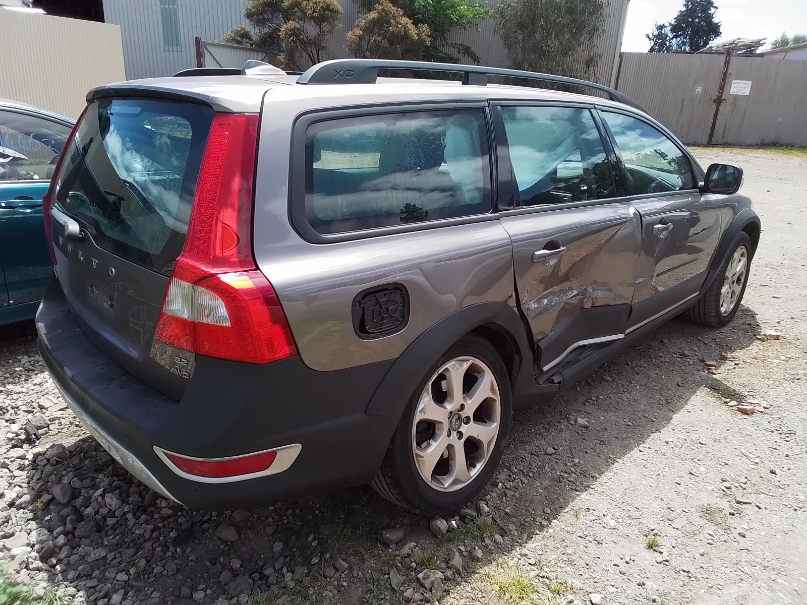 2010 Volvo Xc70 A/C Compressor View Auto part A/C Compressor Volvo Xc70 2010