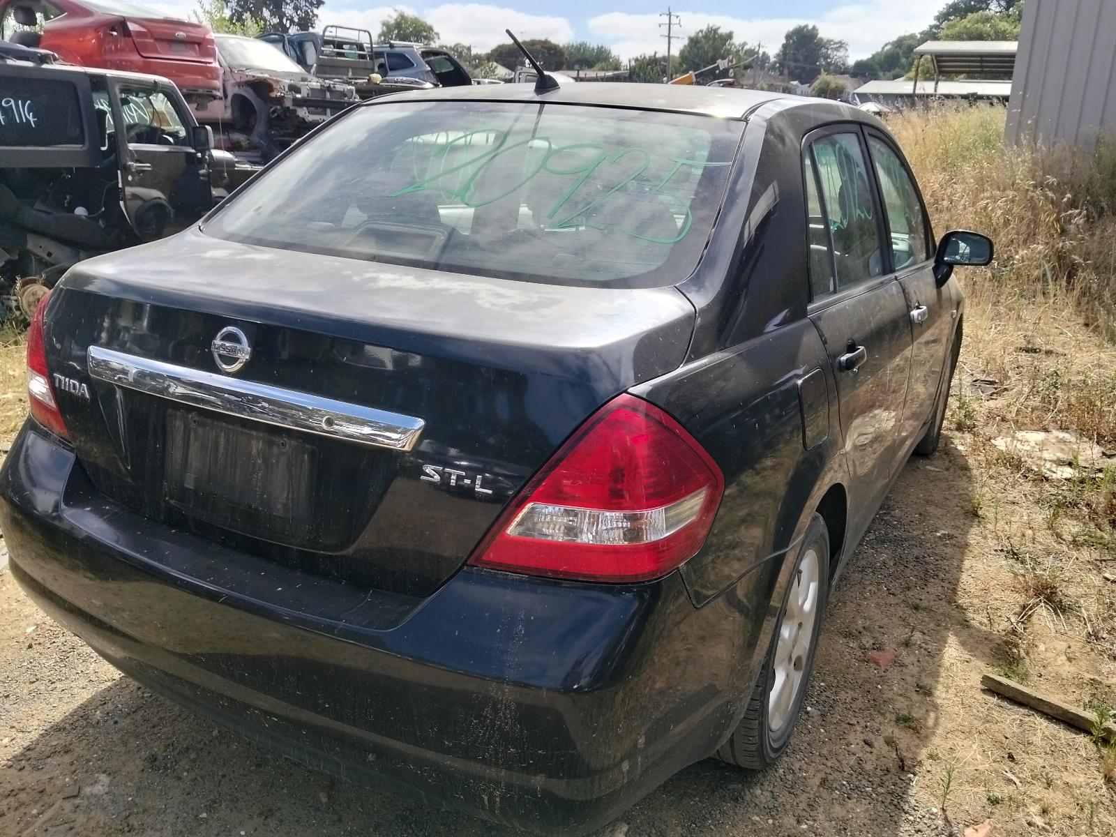 Tiida 2008 Rear Rear Bumper Tiida Nissan 2008