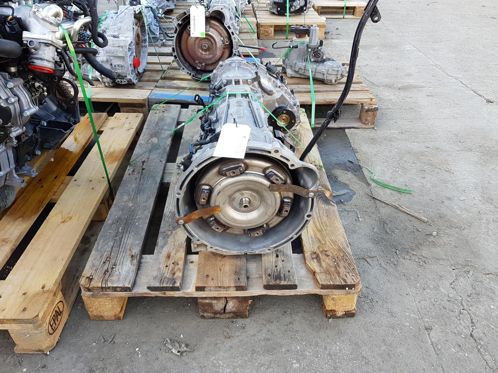 View Auto part Trans/Gearbox Kia Sorento 2008