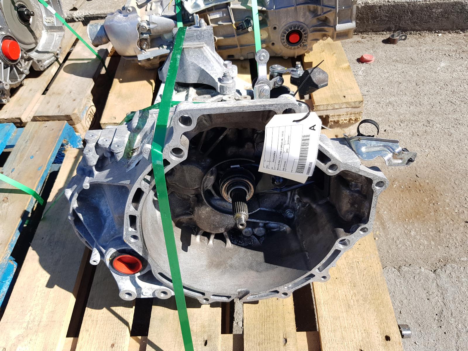 View Auto part Trans/Gearbox Mazda 3 2012