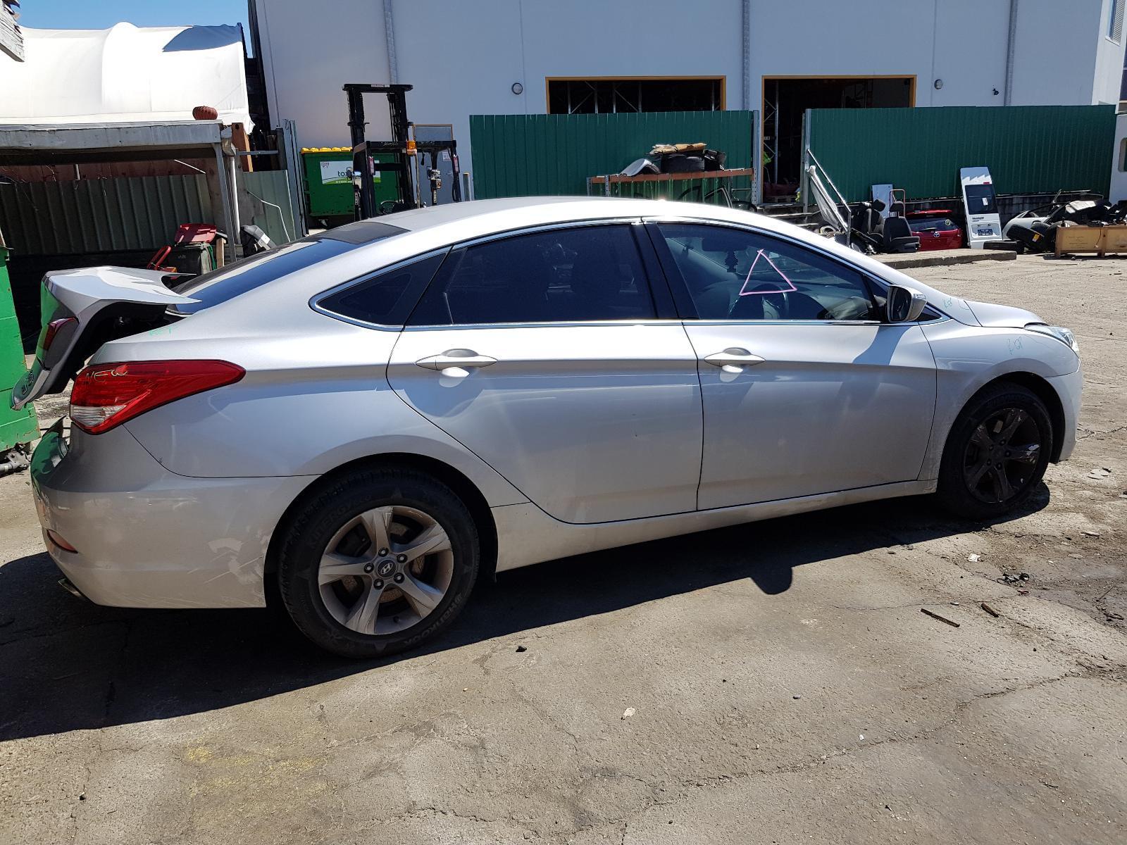 View Auto part Right Taillight Hyundai I40 2012