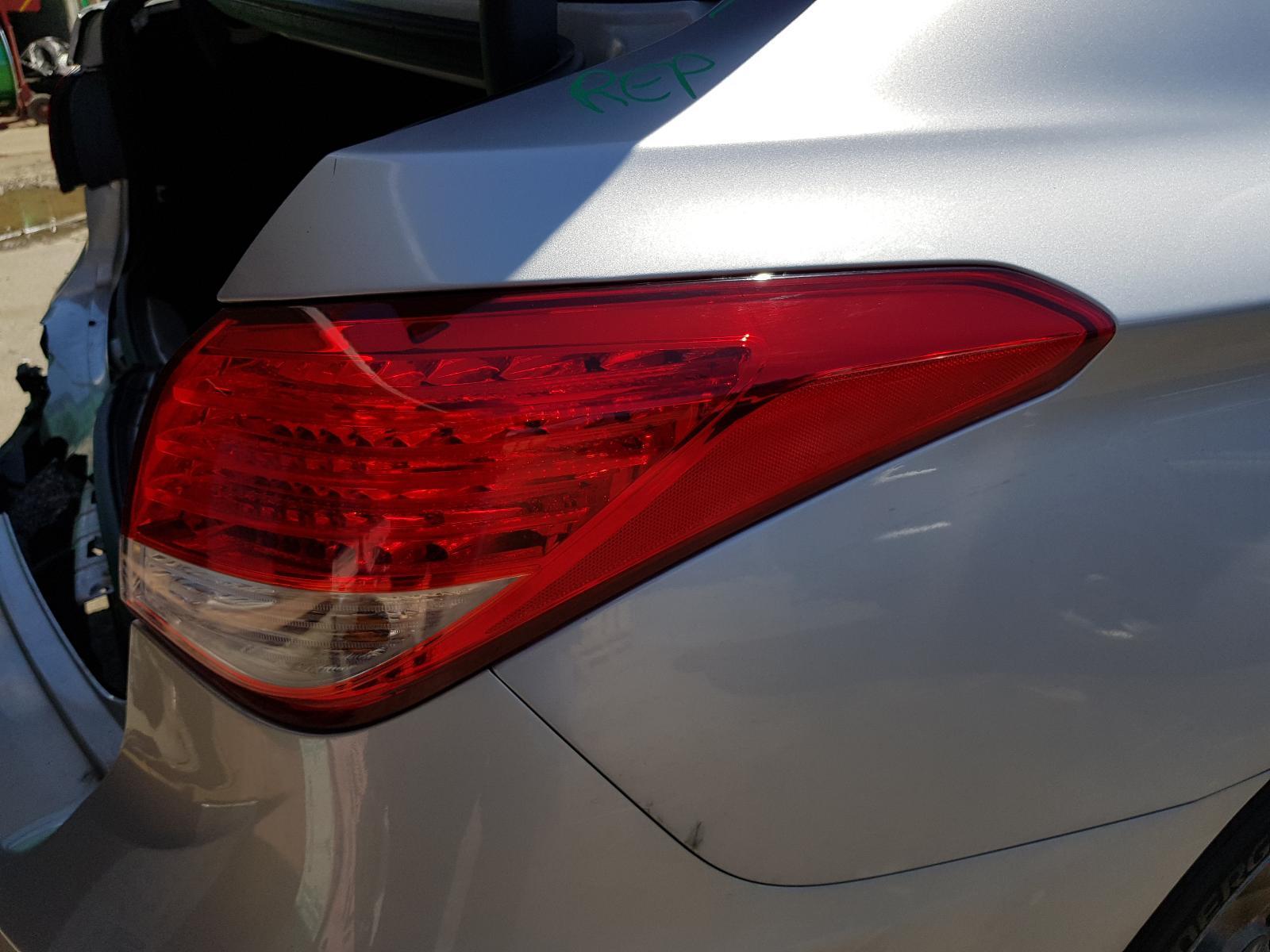 View Auto part Right Taillight Hyundai I40 2012