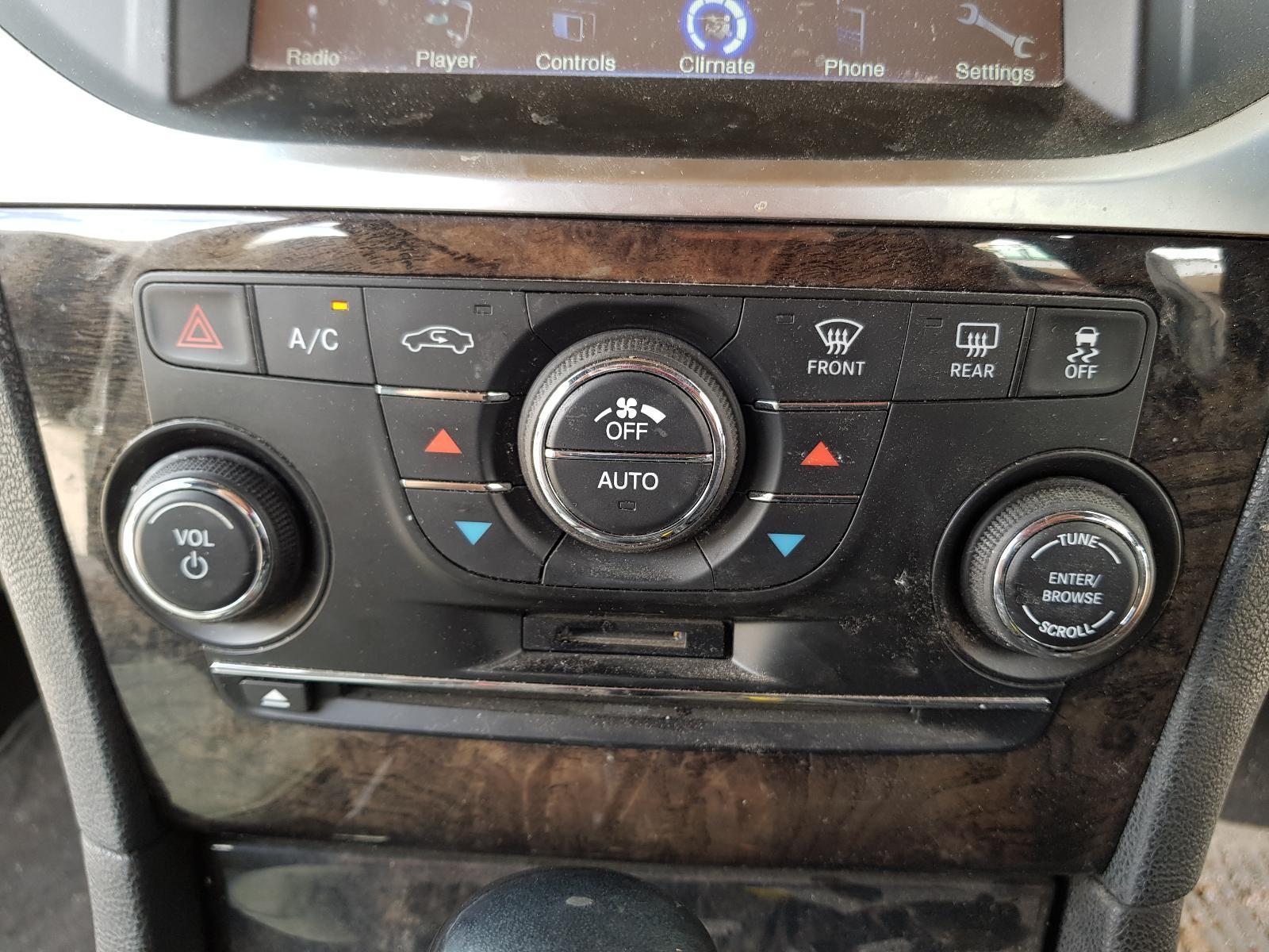 View Auto part Heater/Ac Controls Chrysler 300c 2012