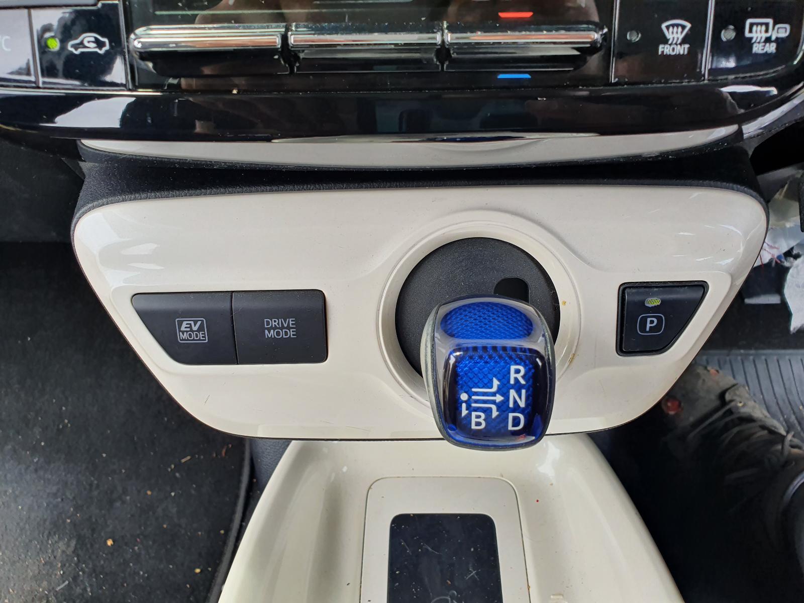 Gear Stick/Shifter Prius Toyota 2016