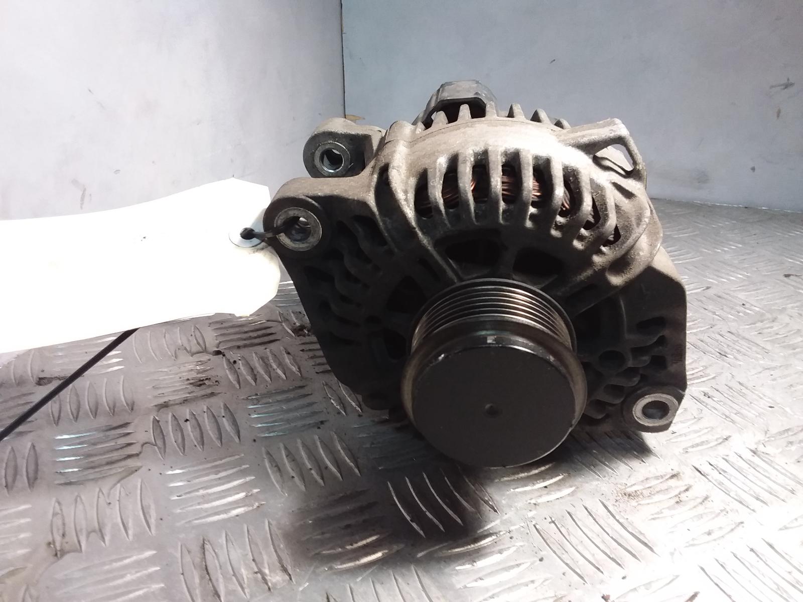 View Auto part Alternator Kia Rondo 2009
