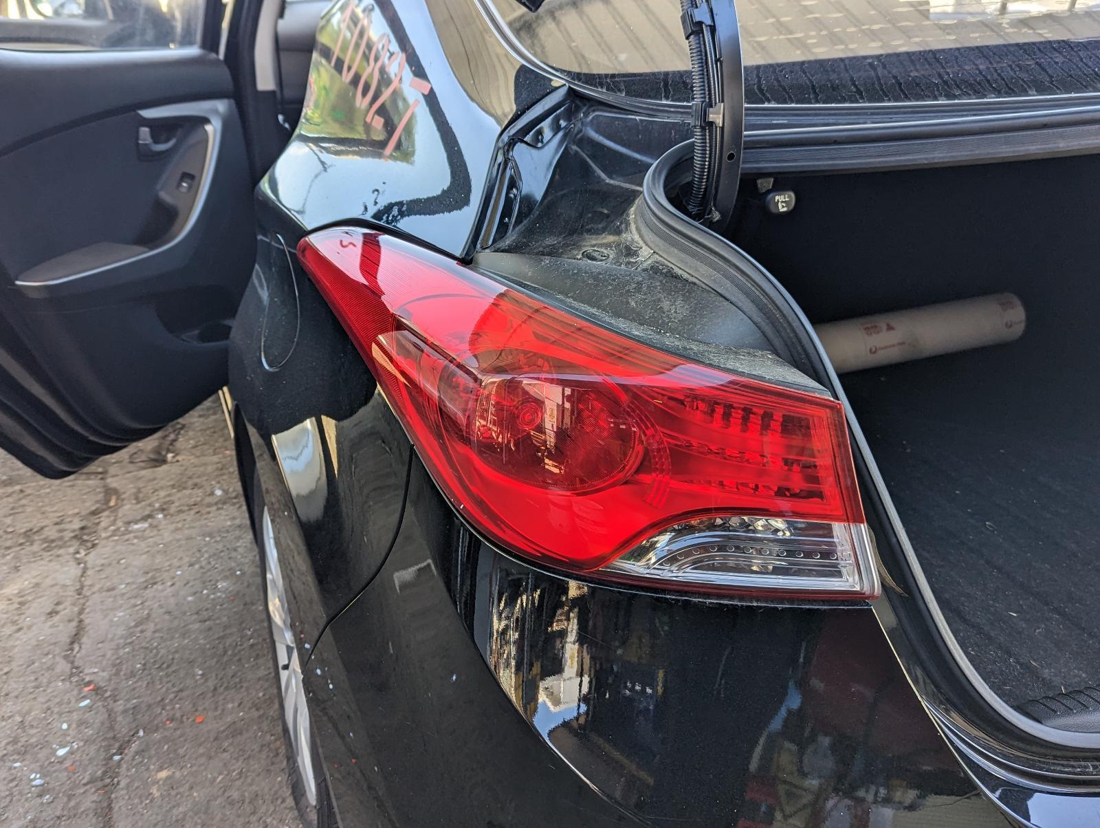 View Auto part Left Taillight Hyundai Elantra 2011