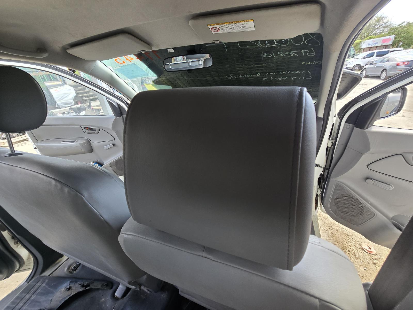 View Auto part Headrest Toyota Hilux 2011