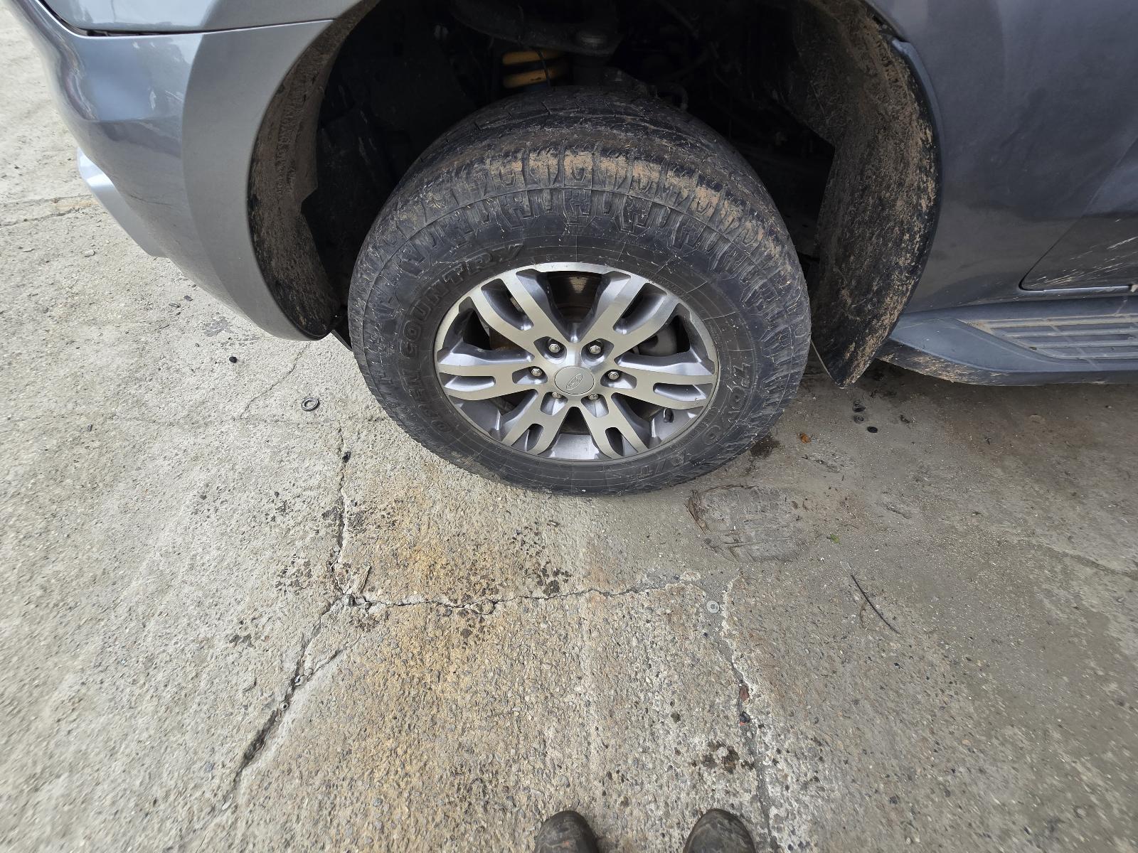 View Auto part Wheel Mag Ford Everest 2016