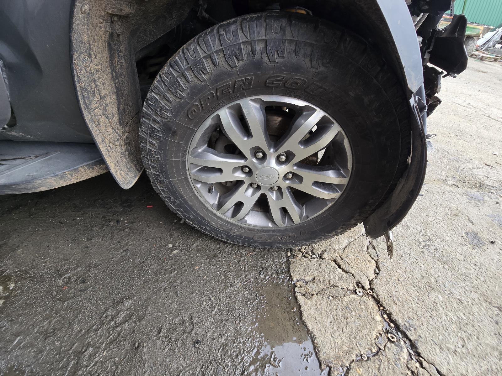 View Auto part Wheel Mag Ford Everest 2016