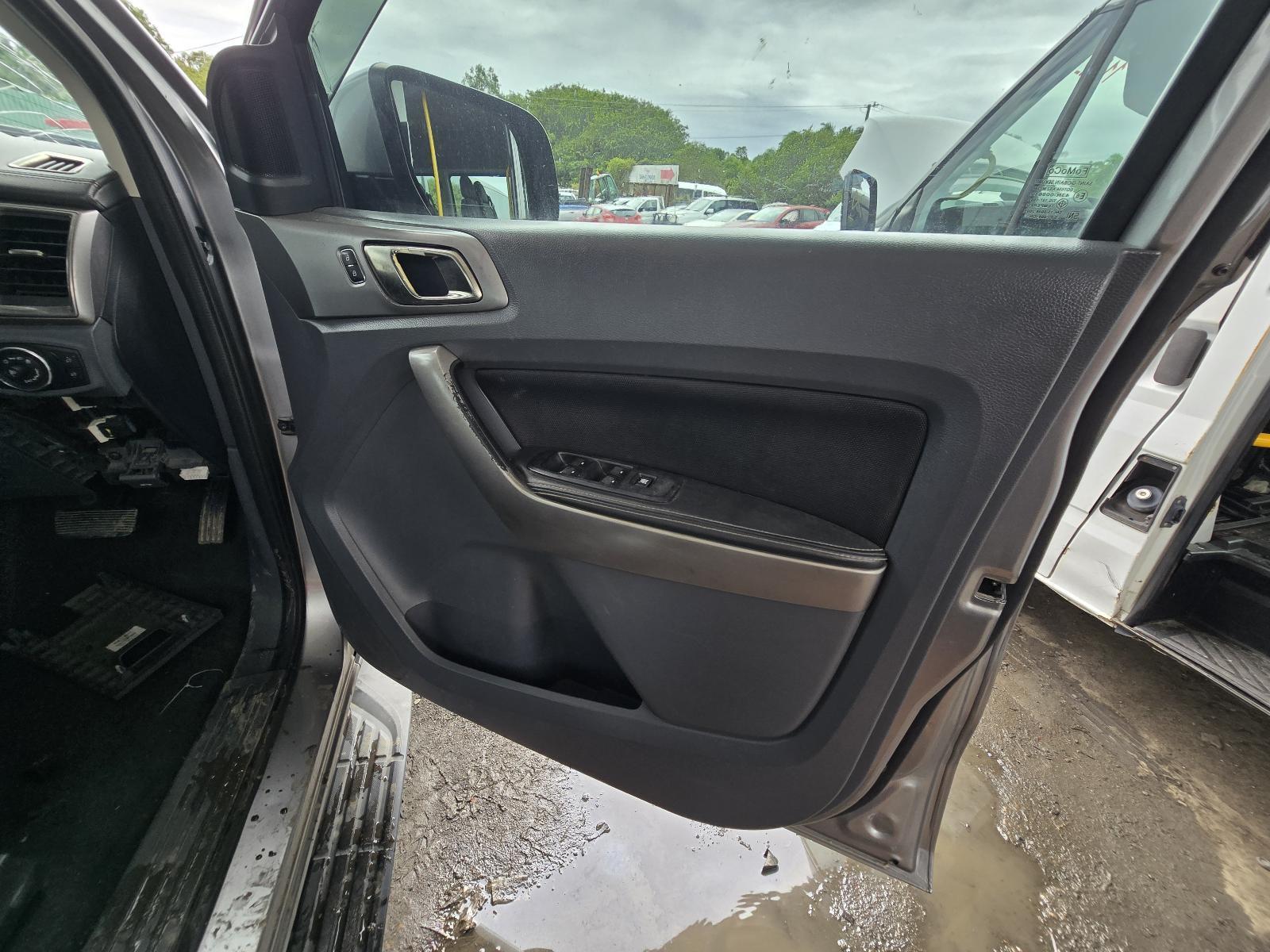 View Auto part Door Trim Ford Everest 2016