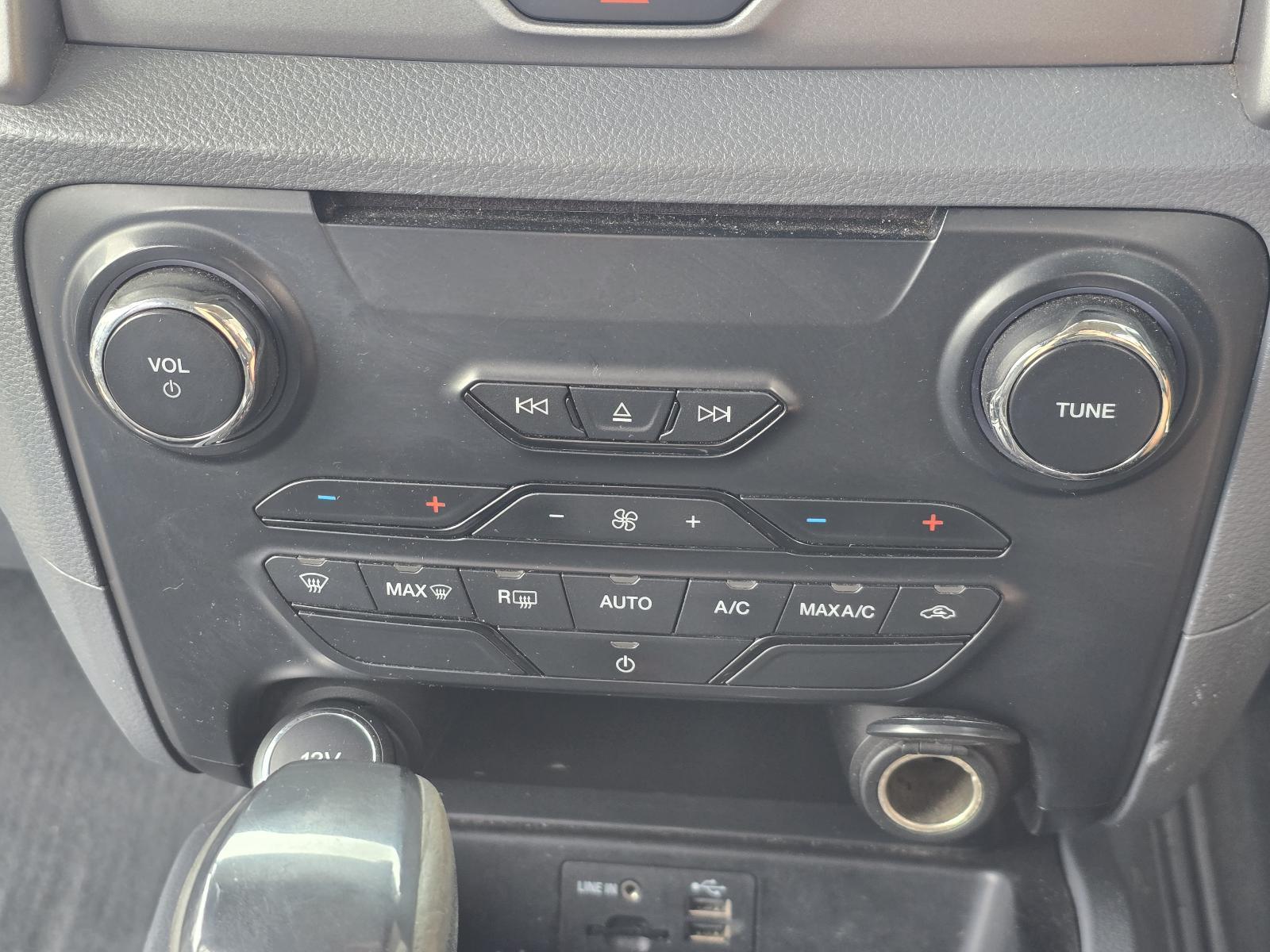 View Auto part Heater/Ac Controls Ford Everest 2016