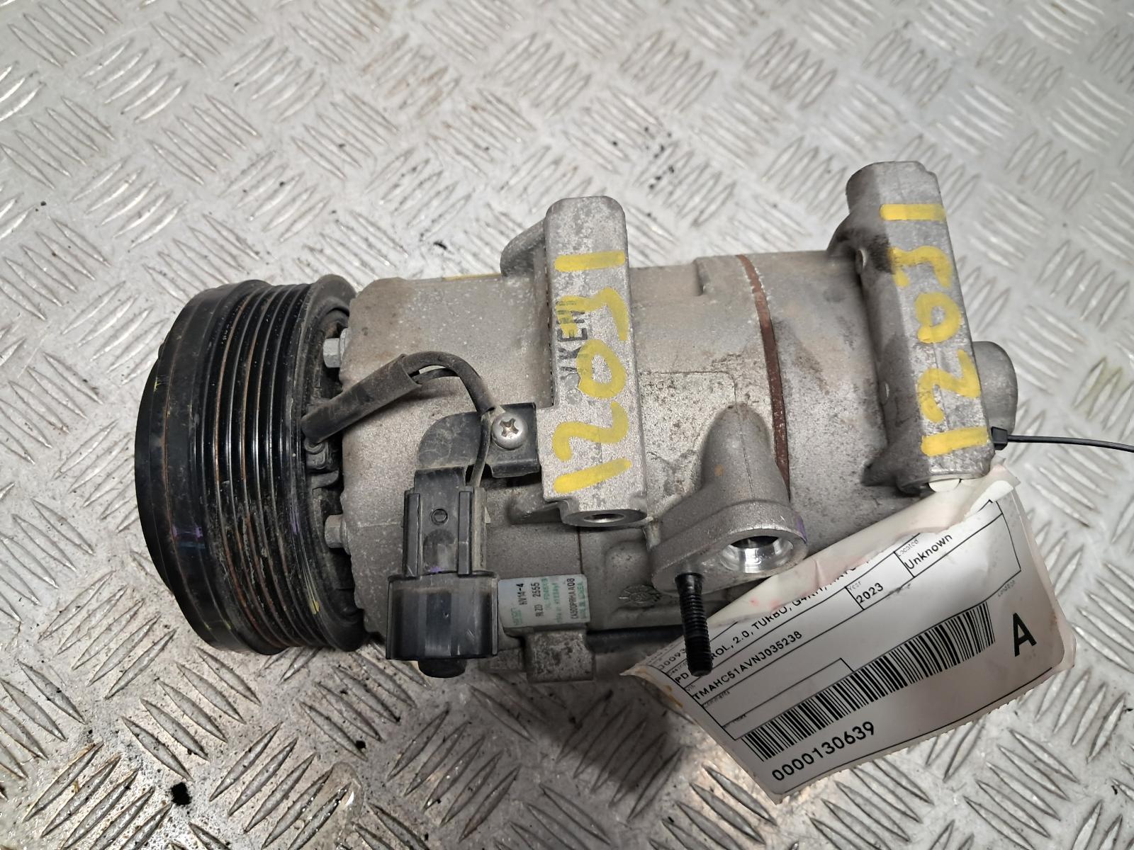 View Auto part A/C Compressor Hyundai I30 2023