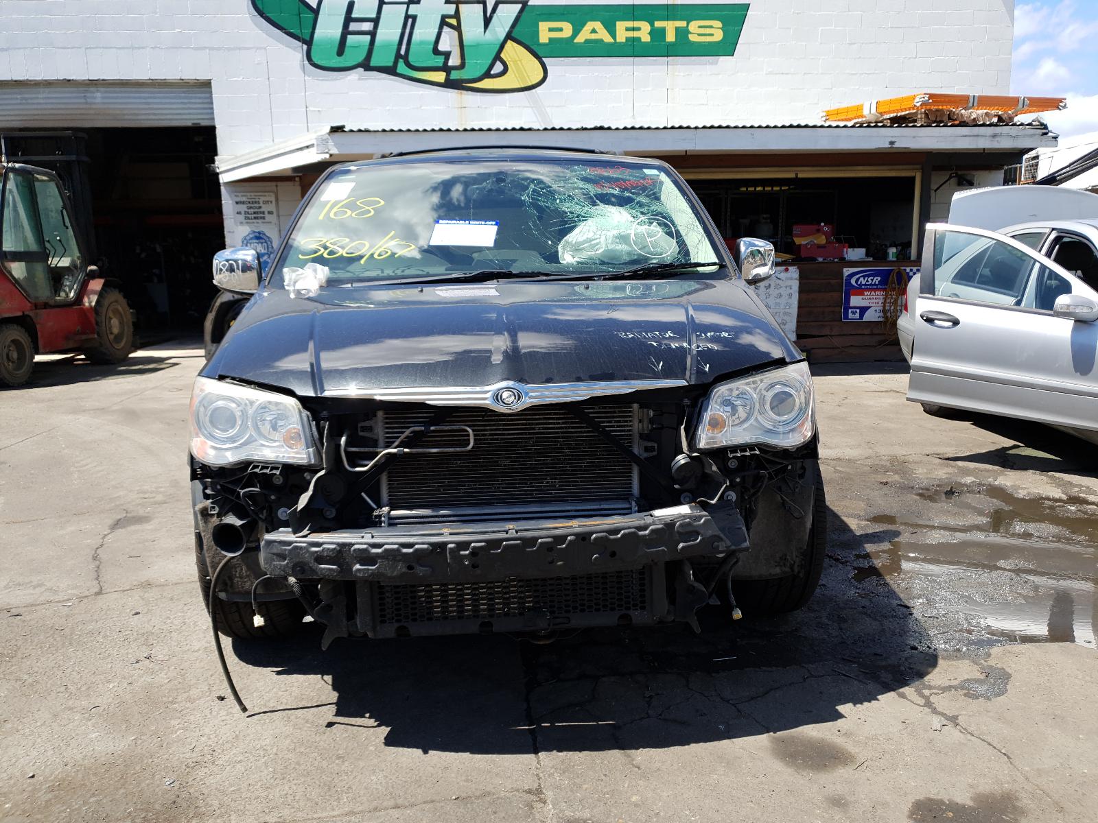 2010 Chrysler Voyager Right Indicator/Fog/Side View Auto part Right Indicator/Fog/Side Chrysler Voyager 2010