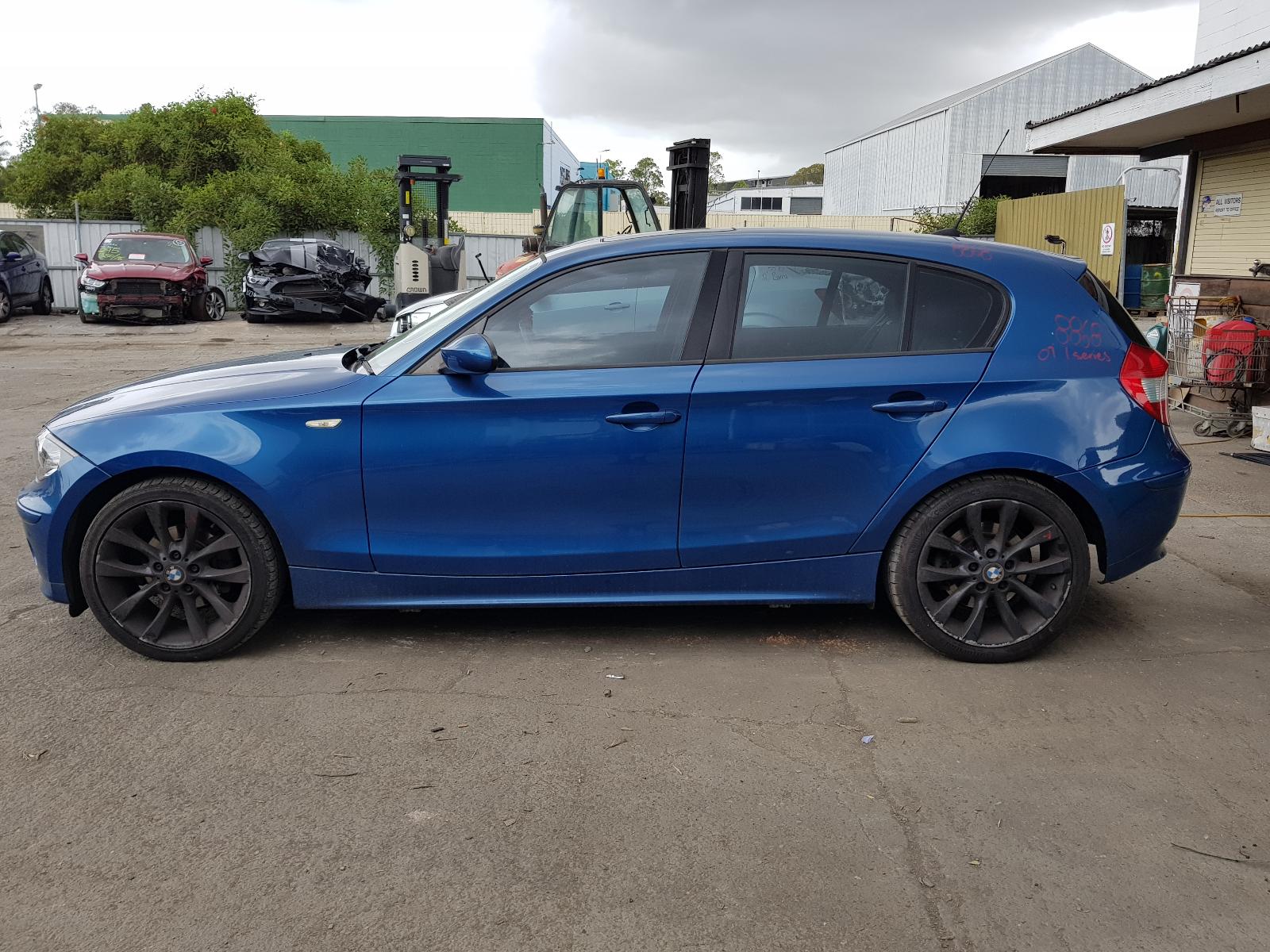 View Auto part A/C Condenser Bmw 1 Series 2007