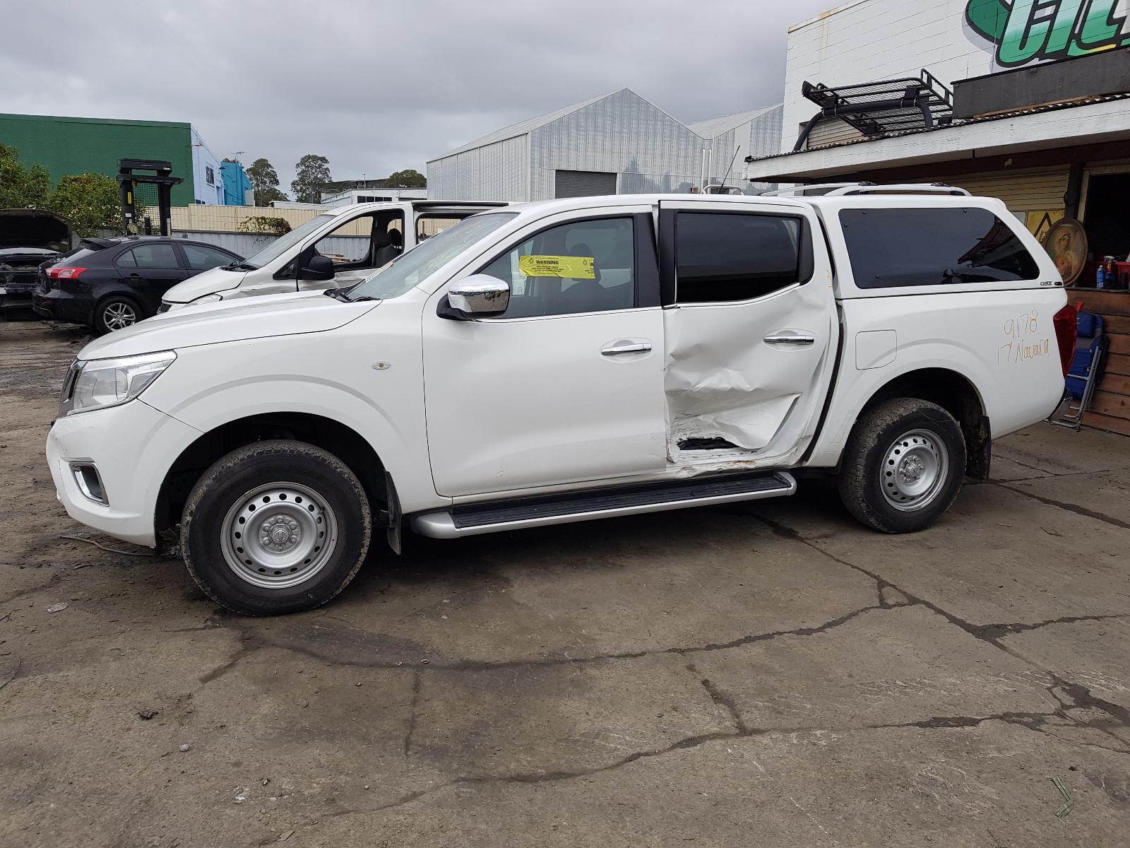 View Auto part Sunvisor Nissan Navara 2017