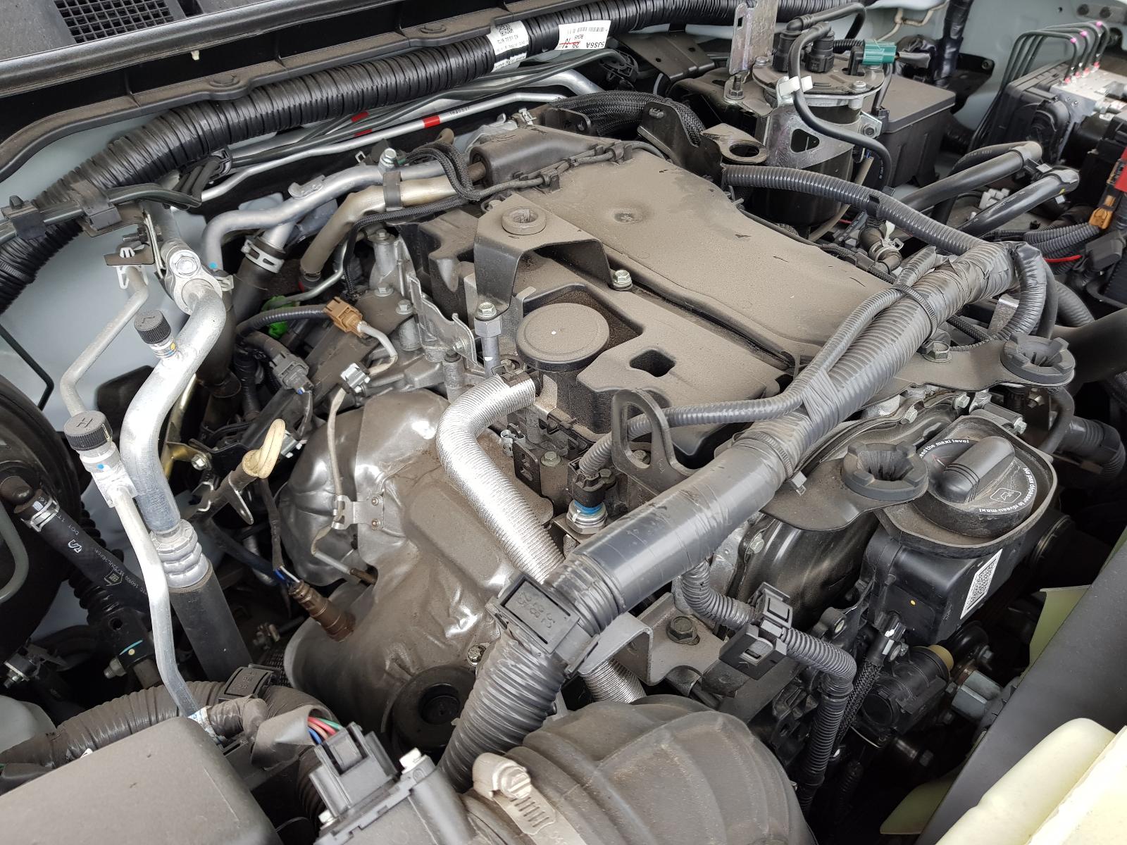 2017 Nissan Navara Overflow Bottle View Auto part Overflow Bottle Nissan Navara 2017